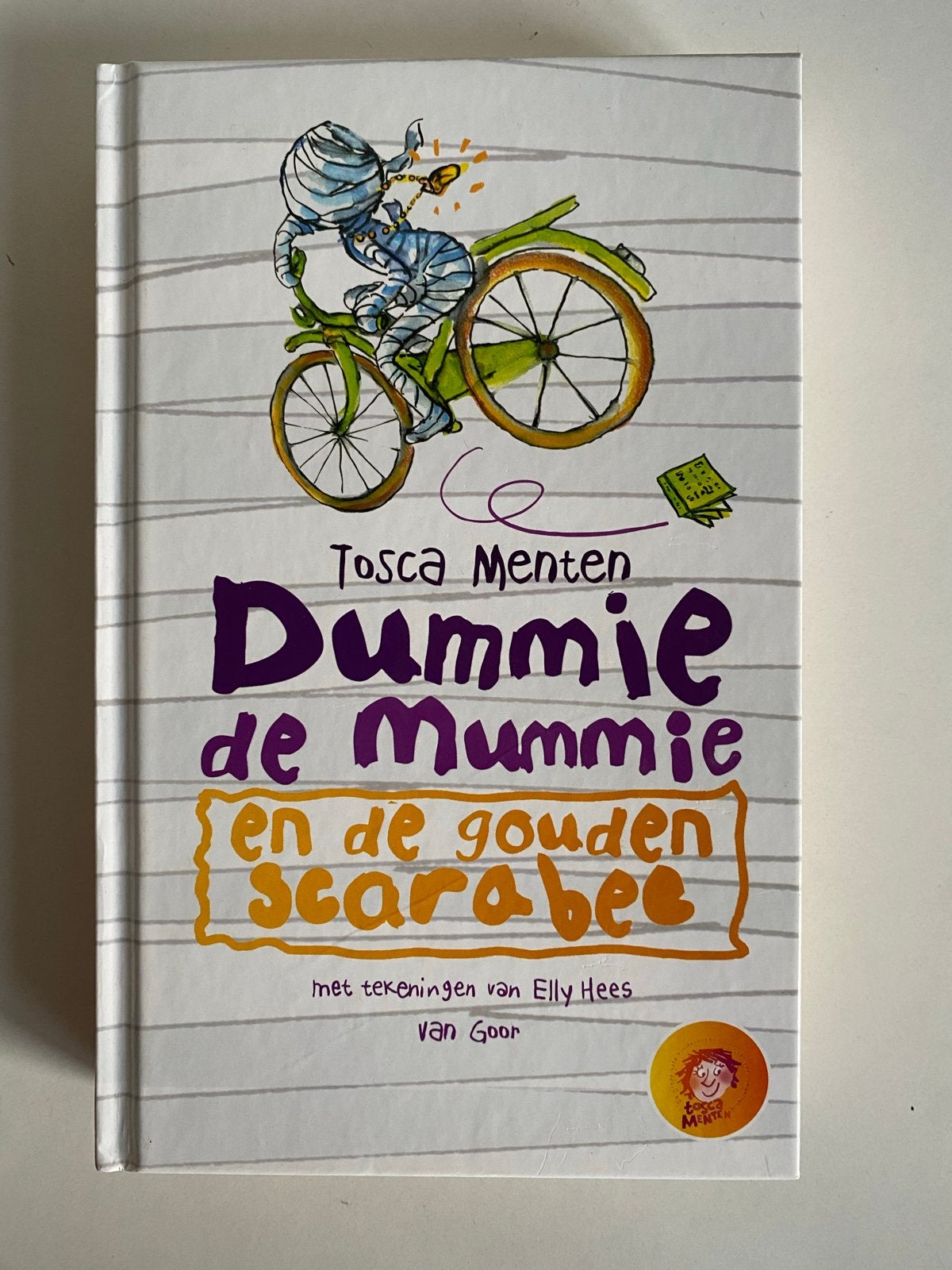 Dummie de Mummie en de gouden scarabee - Tosca Menten, Boeken, Ophalen, Zo goed als nieuw, Fictie