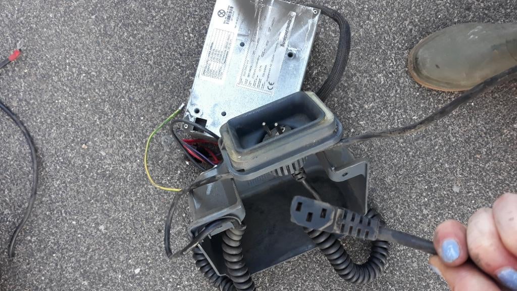 Diverse onderdelen jungheinrich, Doe-het-zelf en Verbouw, Gereedschap | Freesmachines, Gebruikt, Elektrisch, Tuinfrees, Ophalen