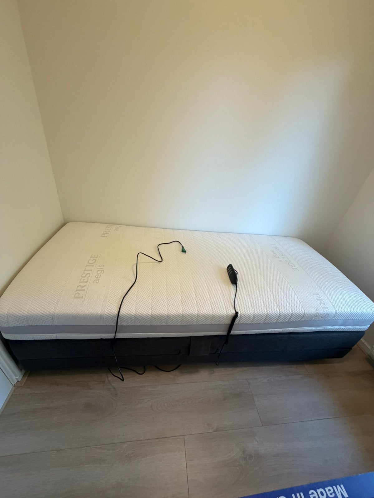 1 persoons elektrisch verstelbare boxspring, Ophalen, Gebruikt, 90 cm, Eenpersoons