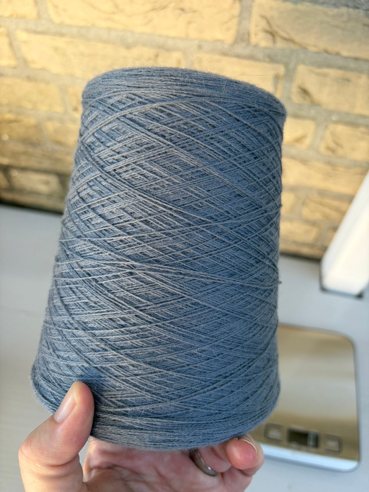 Cone met 476 gr grijs 100% wol, Hobby en Vrije tijd, Breien en Haken, Ophalen of Verzenden, Nieuw, Breien of Haken, Wol of Garen