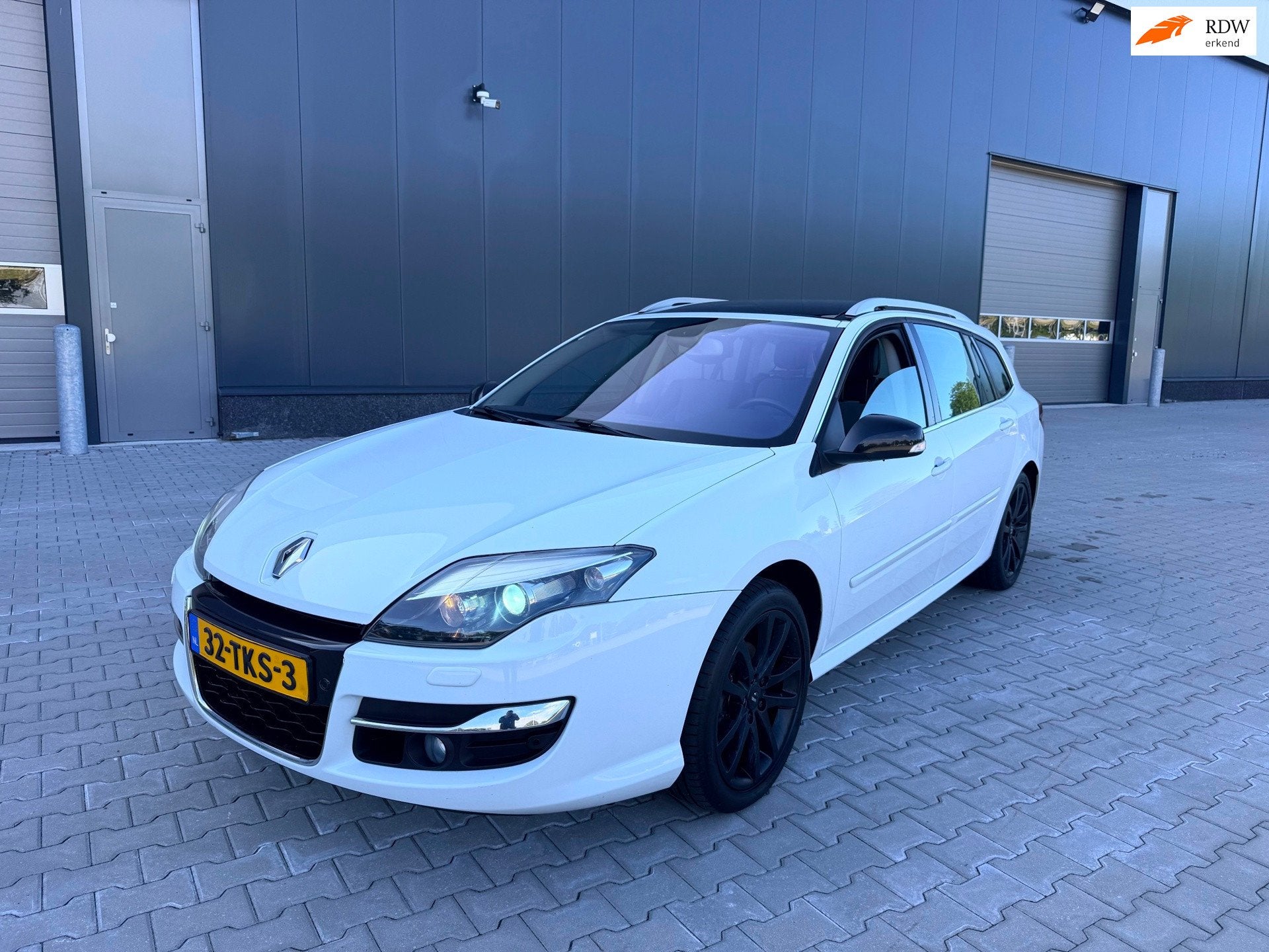 Renault Laguna Estate 1.5 dCi Executive, Auto's, Voorwielaandrijving, Gebruikt, 1295 kg, 4 cilinders