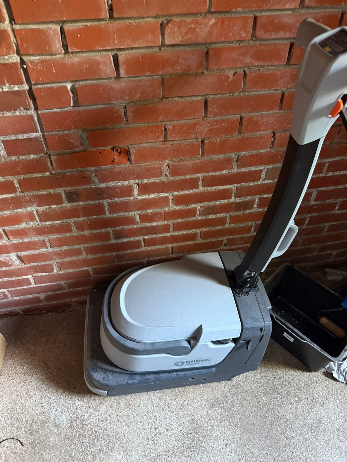 Nilfisk SC250 schrobzuigautomaat – nauwelijks gebruikt, Ophalen, Zo goed als nieuw
