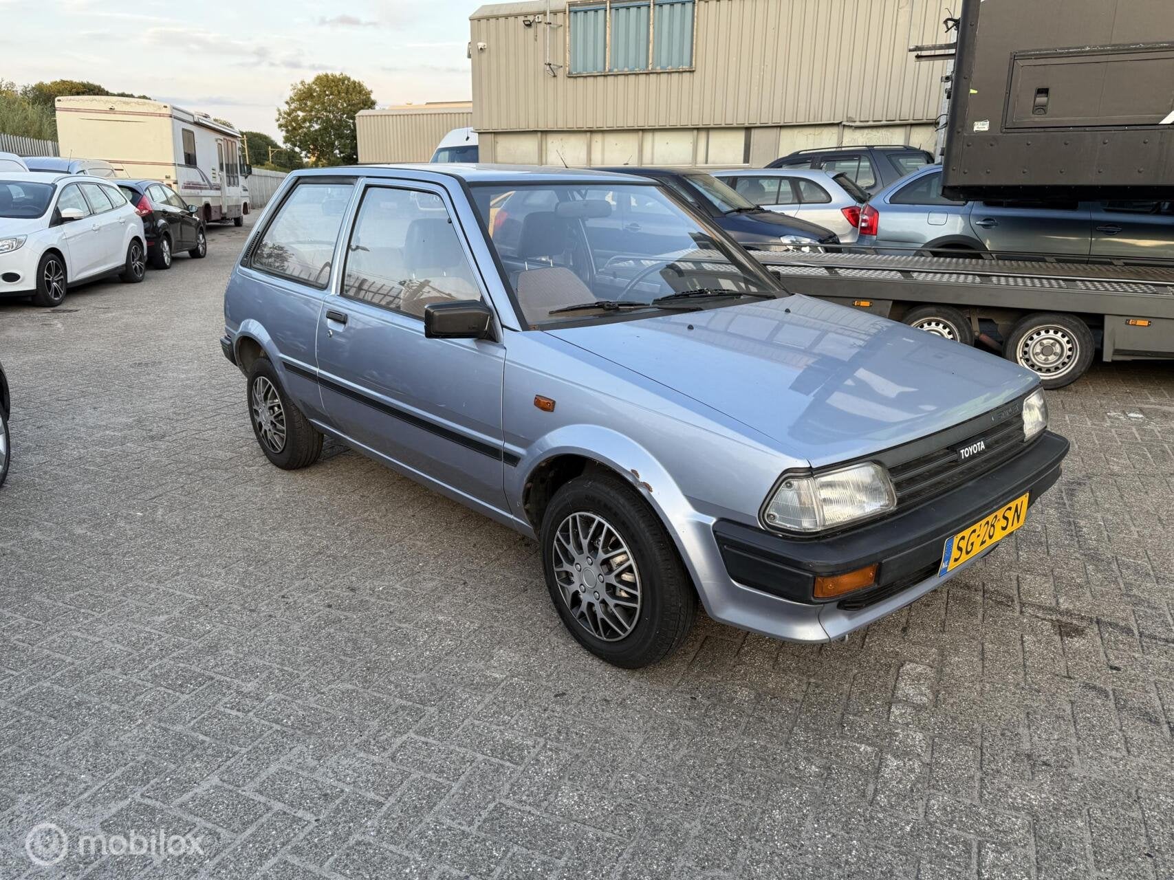 Toyota Starlet 1.3 Special Automaat Oldtimer 120.000 km NAP, foto 2