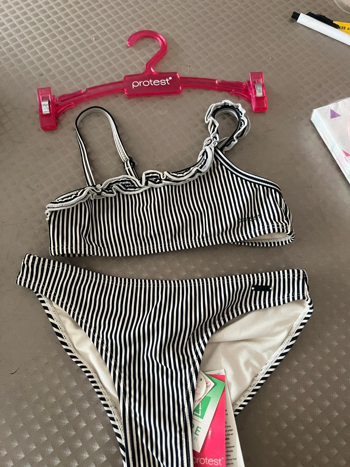 Protest Bikini Meisje Zwart-Wit Gestreept - Maat 128, Ophalen of Verzenden, Nieuw, Meisje, Sport- of Zwemkleding