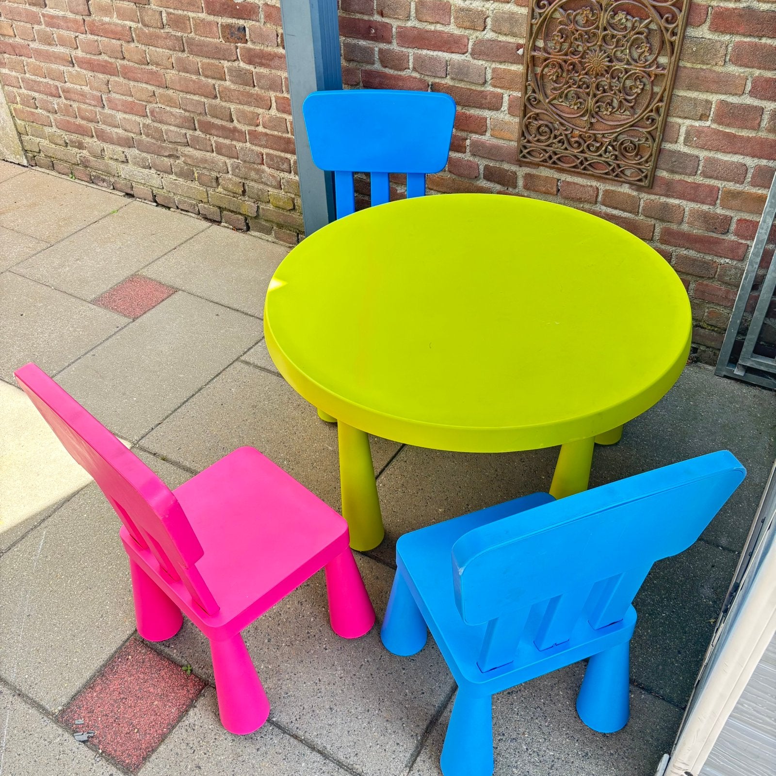 Kindertafel en stoeltjes ikea, Kinderen en Baby's, Kinderkamer | Tafels en Stoelen, Ophalen, Zo goed als nieuw, Stoel(en)