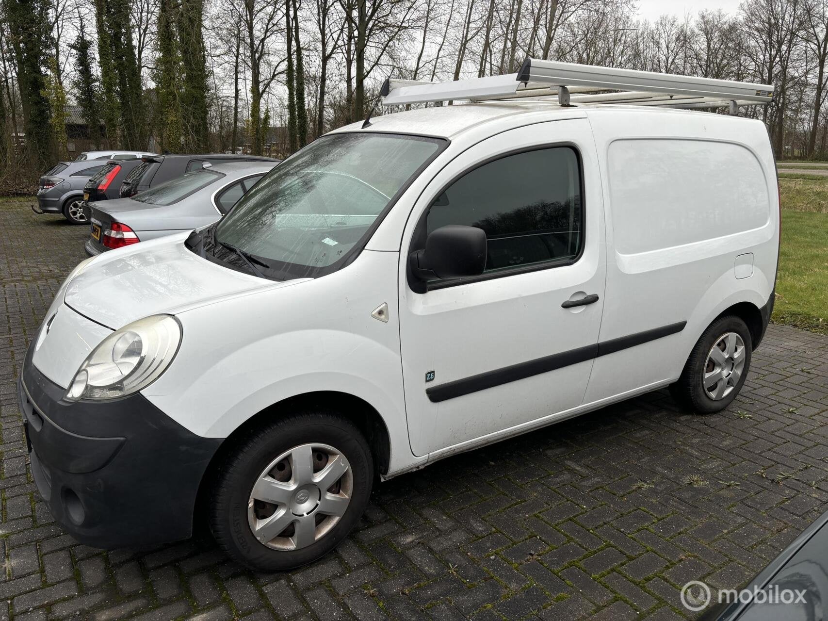 Renault Kangoo Express Z.E. NW apk, Auto's, Automaat, Verwarmde buitenspiegels, Origineel Nederlands, 2 stoelen