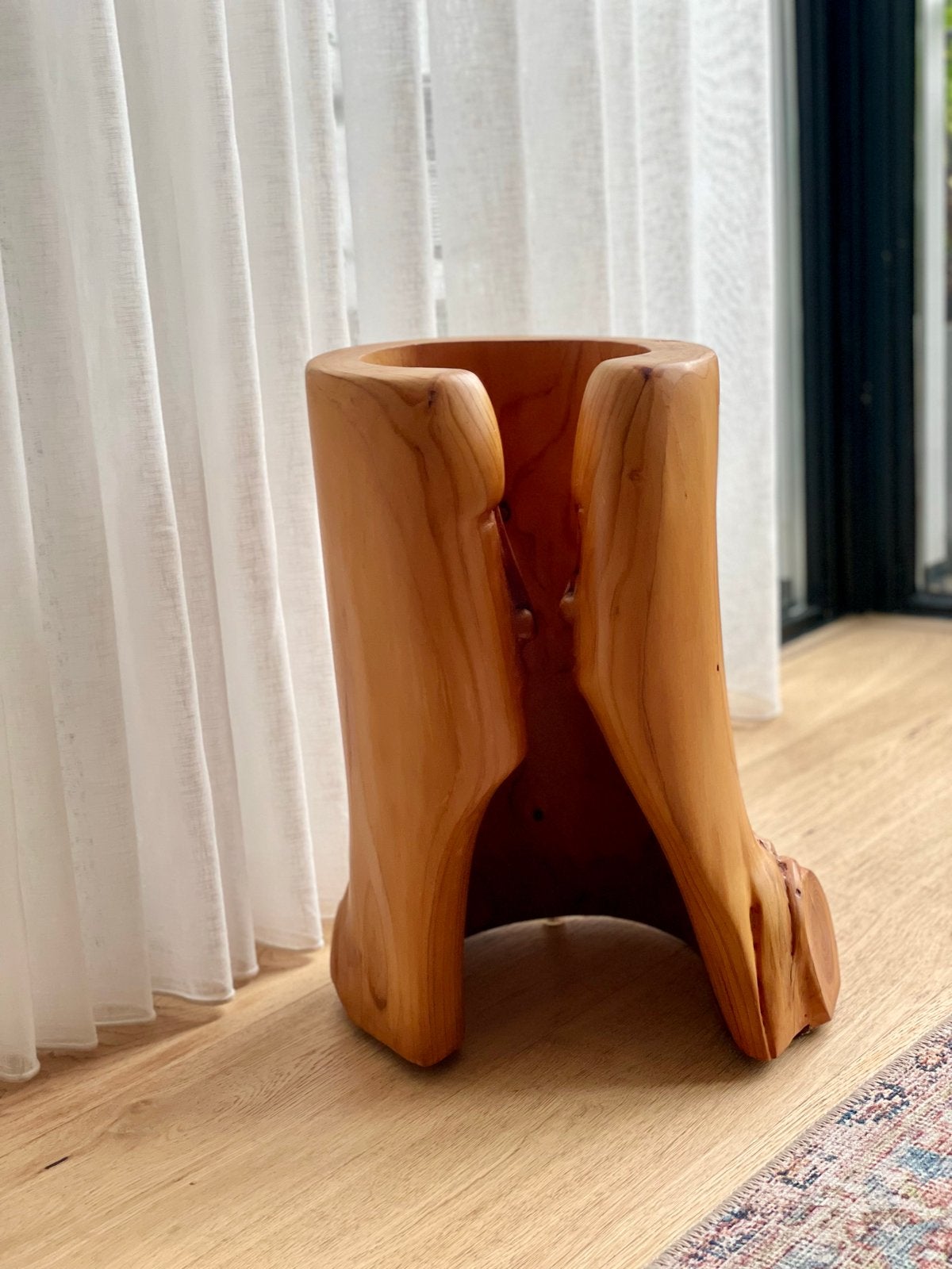 Unieke houten bijzettafel/kruk van boomstam, Huis en Inrichting, Ophalen, Gebruikt