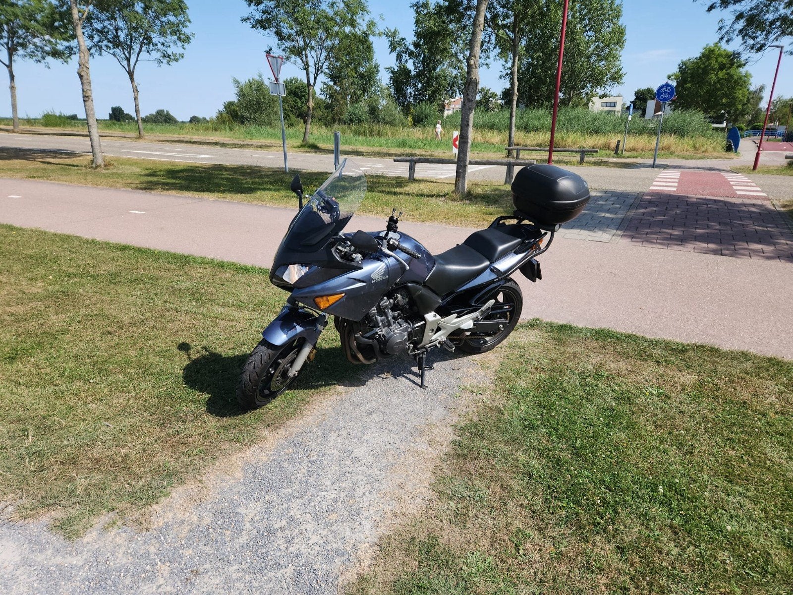 Goed onderhouden Honda CBF 600 SA, 4 cilinders, Particulier, Meer dan 35 kW, Toermotor