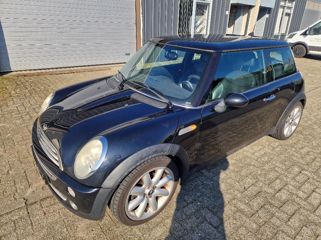 Mini 1.6 16V Cooper 2006 Zwart, Auto's, Mini, Particulier, Cooper, ABS, Cruise Control, Lederen bekleding, Lichtmetalen velgen