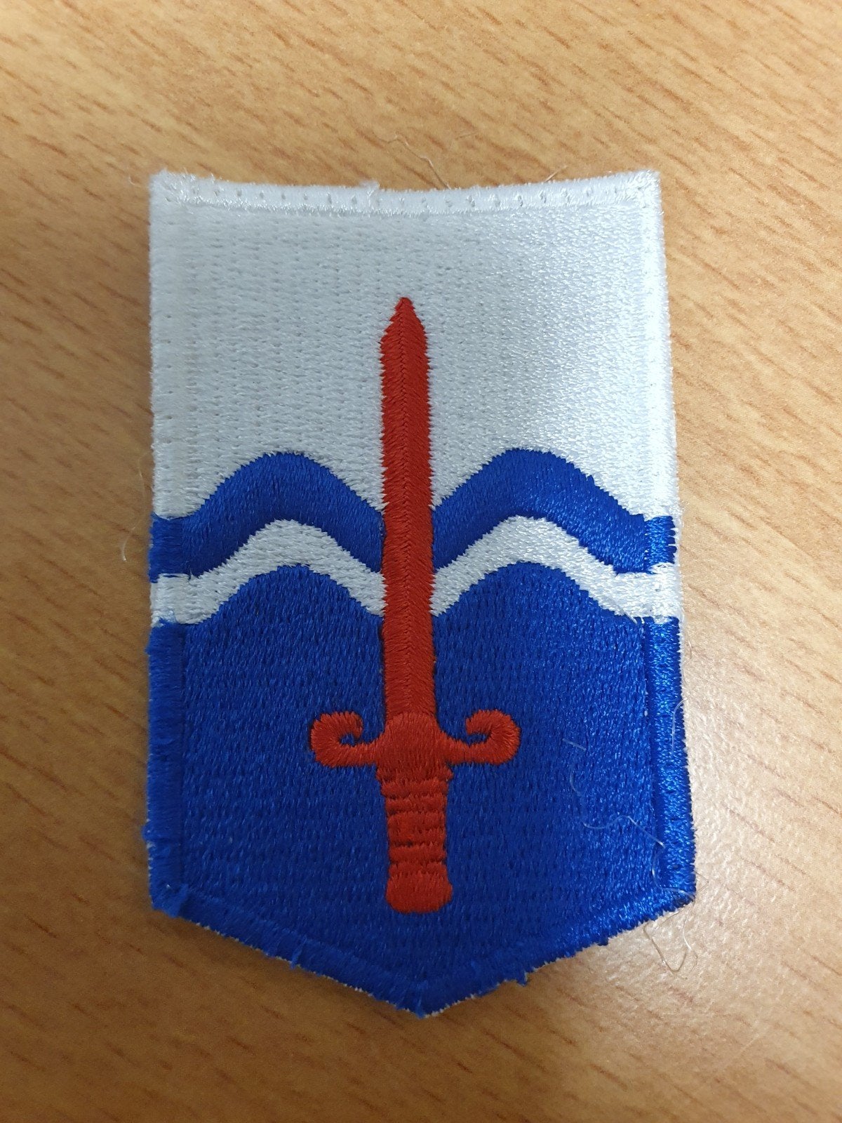 Mouwembleem DT2000 territoriale troepen, Ophalen of Verzenden, Landmacht, Nederland, Embleem of Badge