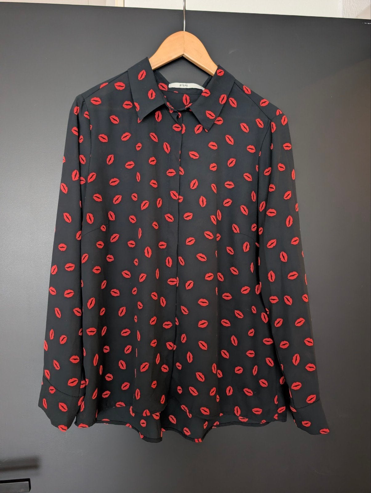 Steps Dunne Blouse met Kusjes Patroon en Sjaaltje, Zwart, Maat 42/44 (L), Ophalen of Verzenden, Zo goed als nieuw
