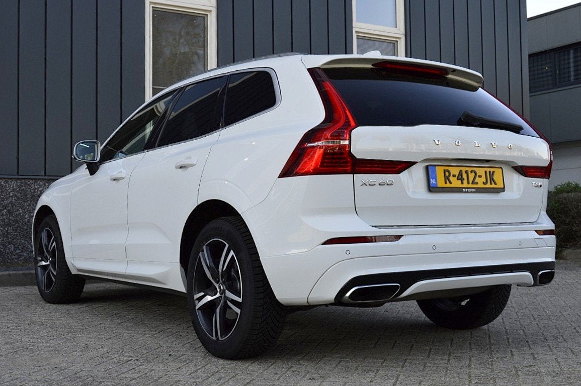 Volvo XC60 2.0 T6 AWD R-Design Rijklaarprijs-Garantie Panora, Auto's, 12 maanden, Automatische klimaatregeling, Gebruikt, 4 cilinders