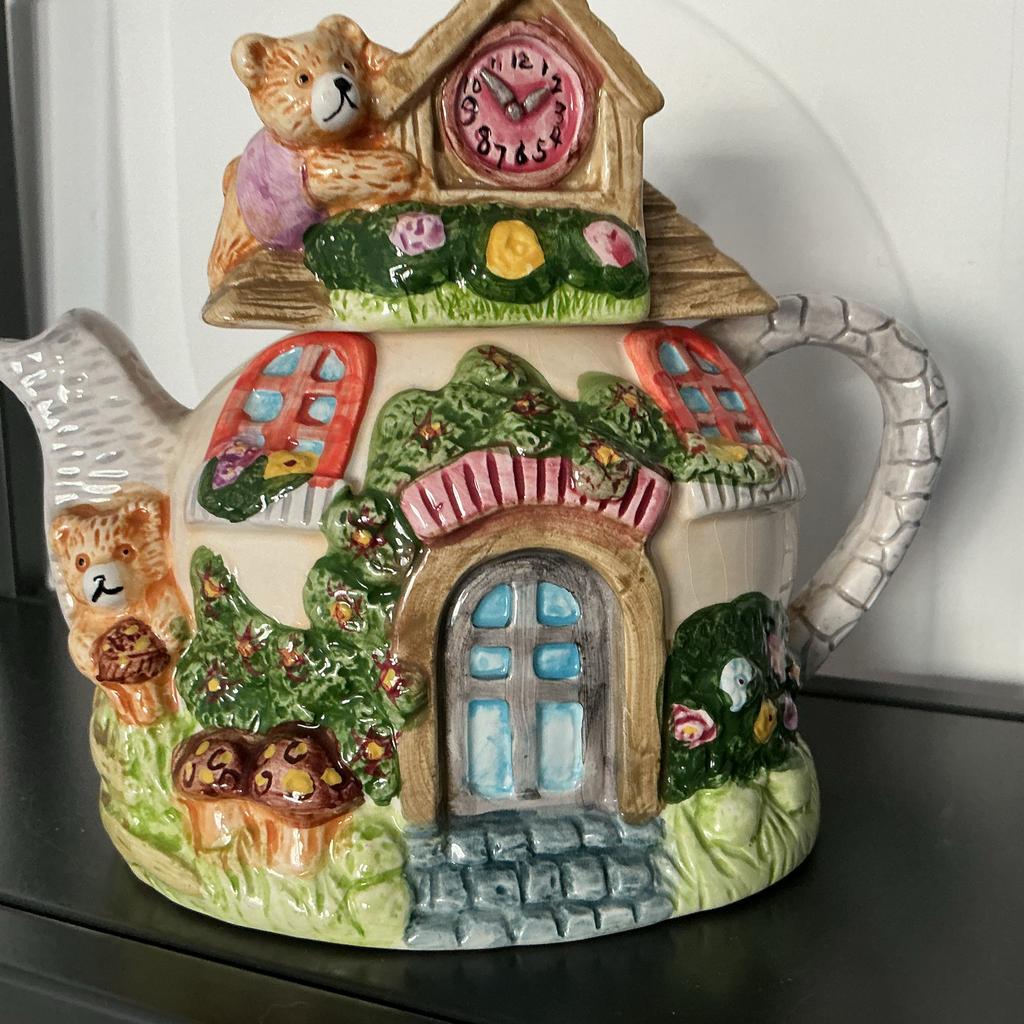 Unieke Theepot in Huisvorm met Beren en Klok, Theepot/fluitketel, Ophalen of Verzenden, Zo goed als nieuw, Steen/keramiek