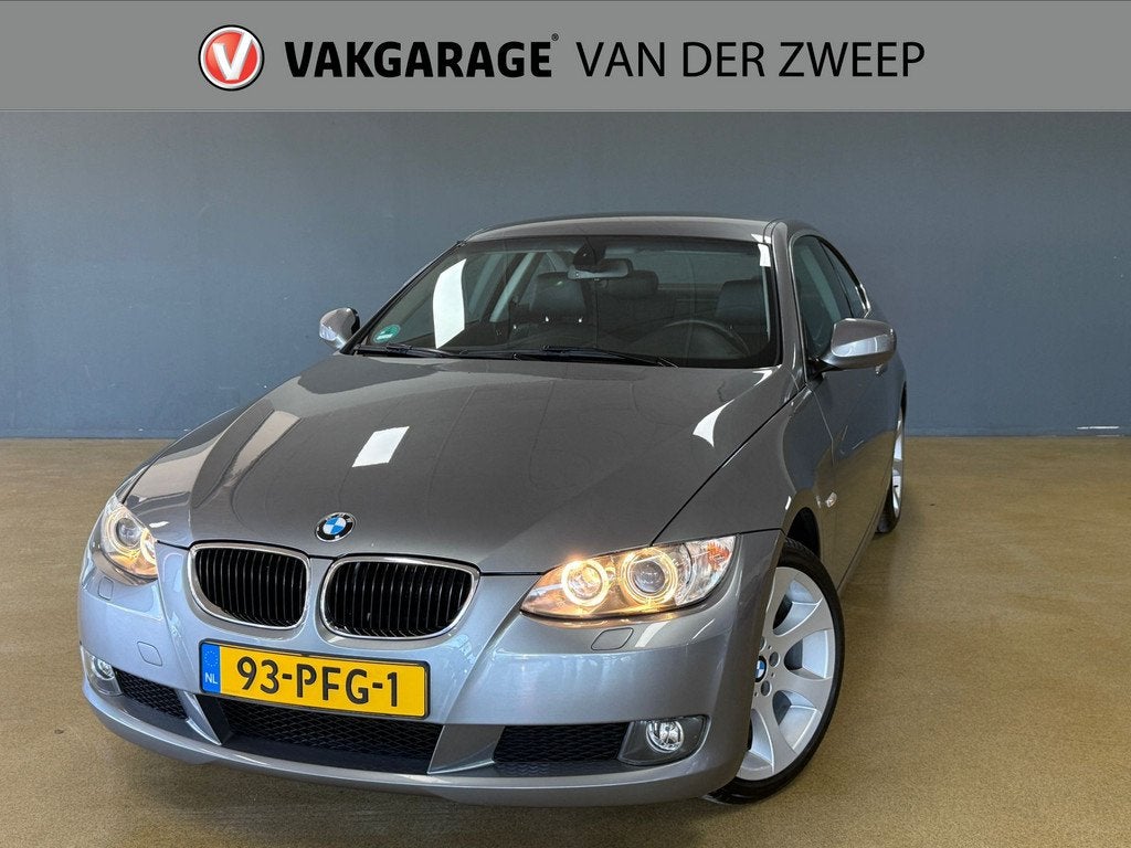 BMW 3 Serie Coupe 320i Executive | PDC | Navi | NAP, Euro 5, 4 cilinders, 4 stoelen, Parkeersensor