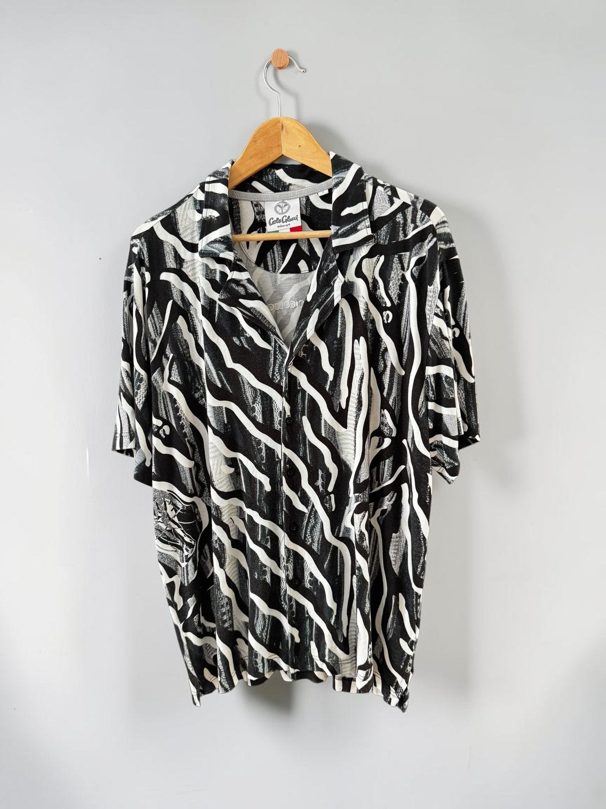 Carlo Colucci overhemd shirt print zwart wit viscose S small, Ophalen of Verzenden, Zo goed als nieuw, Zwart, Overige halswijdtes