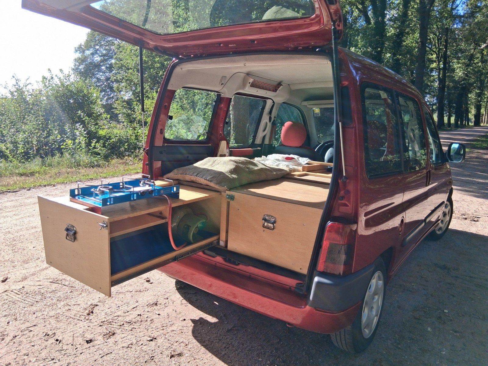 Citroën Berlingo 1.4 I Multispace Minicamper, Voorwielaandrijving, Stof, 4 cilinders, 49 €/maand