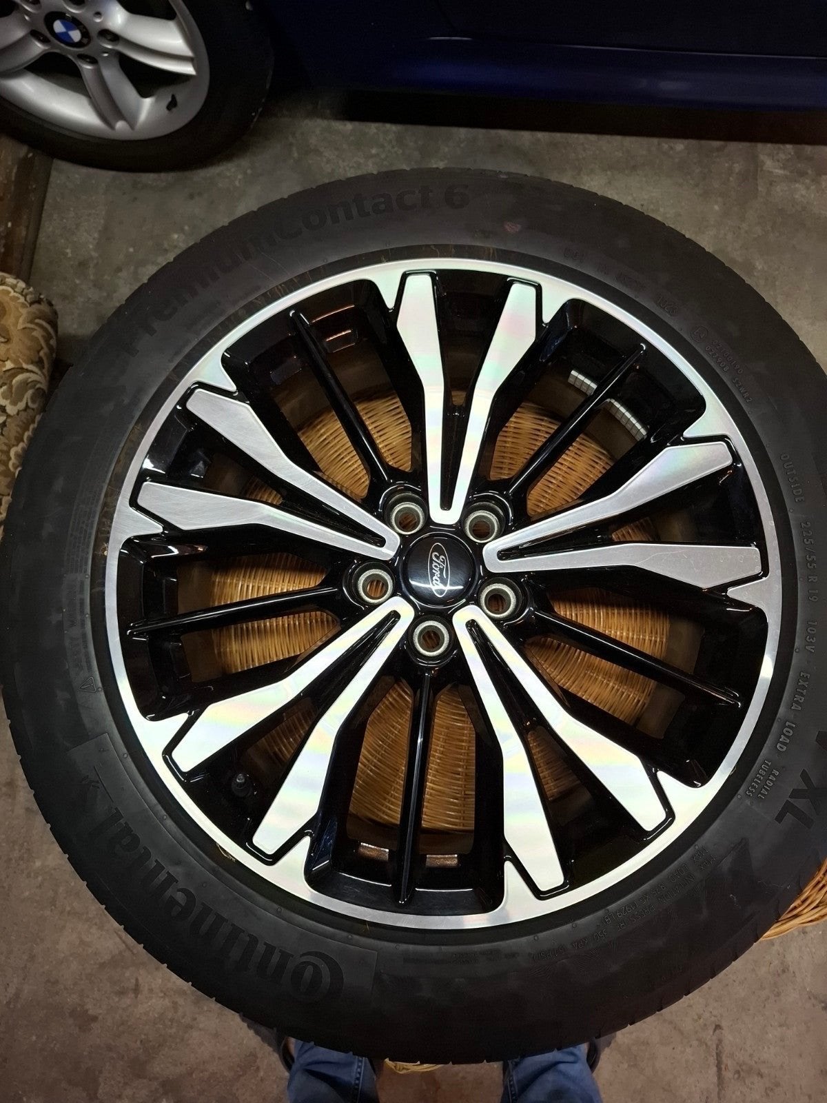Gevraagd: Ford Kuga 19 inch velgen met of zonder banden, Banden en Velgen, Personenwagen, Zomerbanden, Ophalen