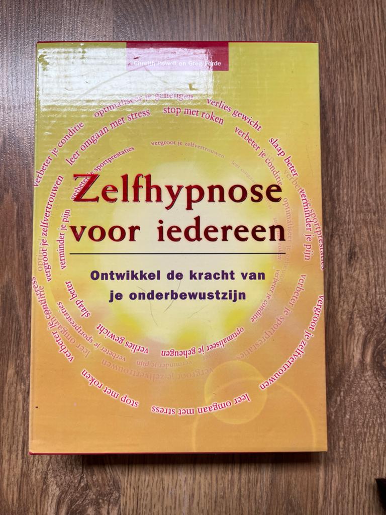 Zelfhypnose voor iedereen - Boek met CD, Boeken, Ophalen of Verzenden, Gelezen, Overige onderwerpen