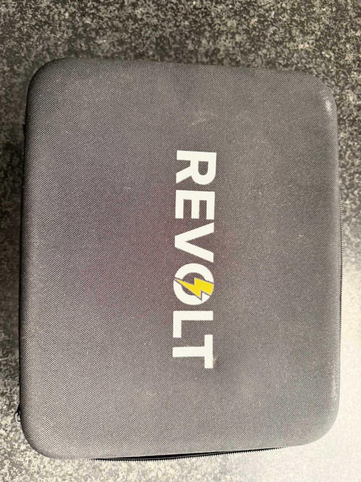 Revolt Massagegun - Compleet (excl. oplader), Ophalen of Verzenden, Zo goed als nieuw, Apparaat