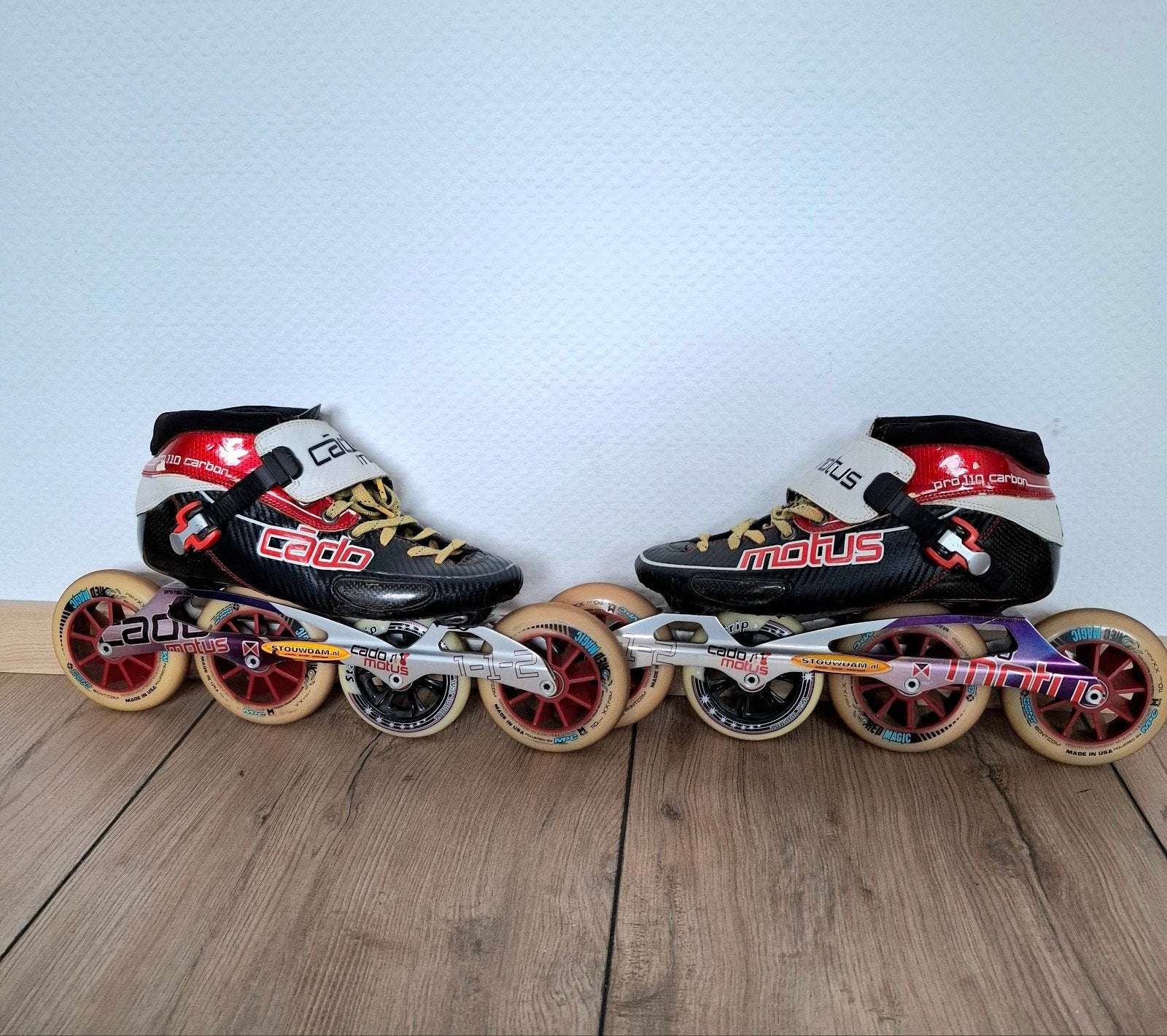 Cadomotus Pro 110 Carbon skeelers maat 42, Sport en Fitness, Skeelers, Ophalen of Verzenden, Inline skates 4 wielen