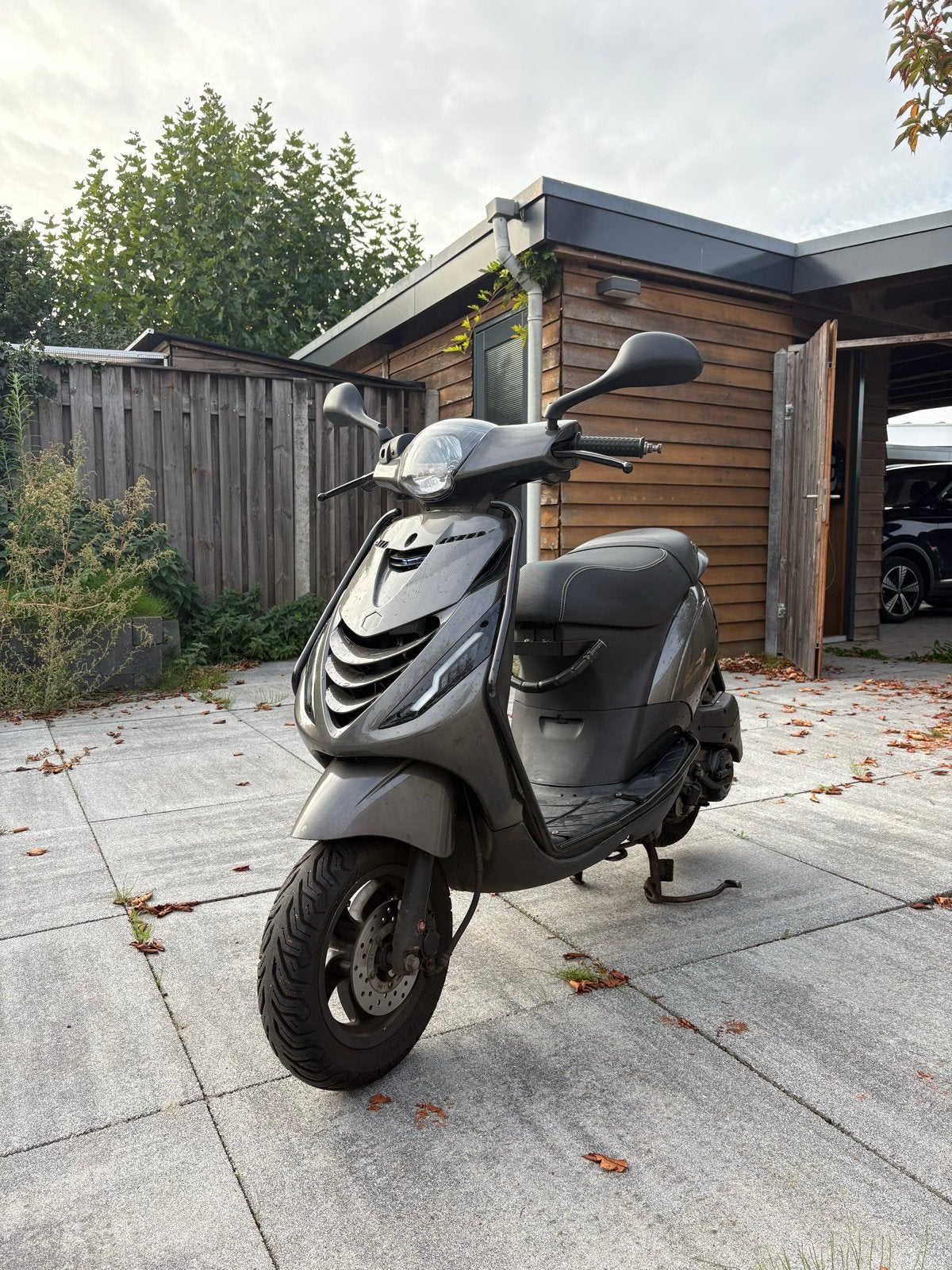 Piaggio Zip Scooter - Opgevoerd - Snor - stel zeker vragen!, Ophalen, Gebruikt, Maximaal 45 km/u, Zip