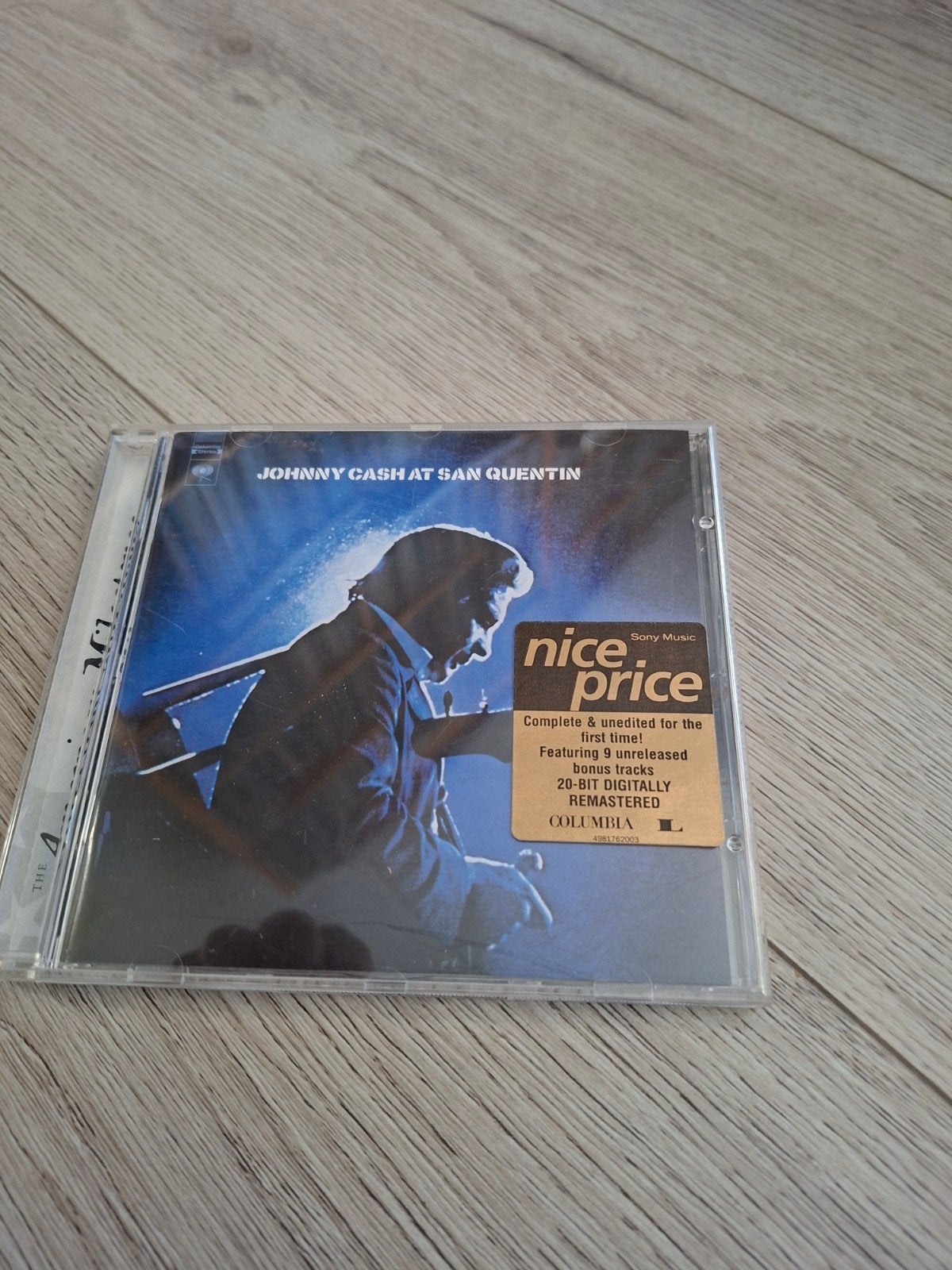 Johnny Cash - At San Quentin (bonus tracks, 18 nrs), Ophalen of Verzenden