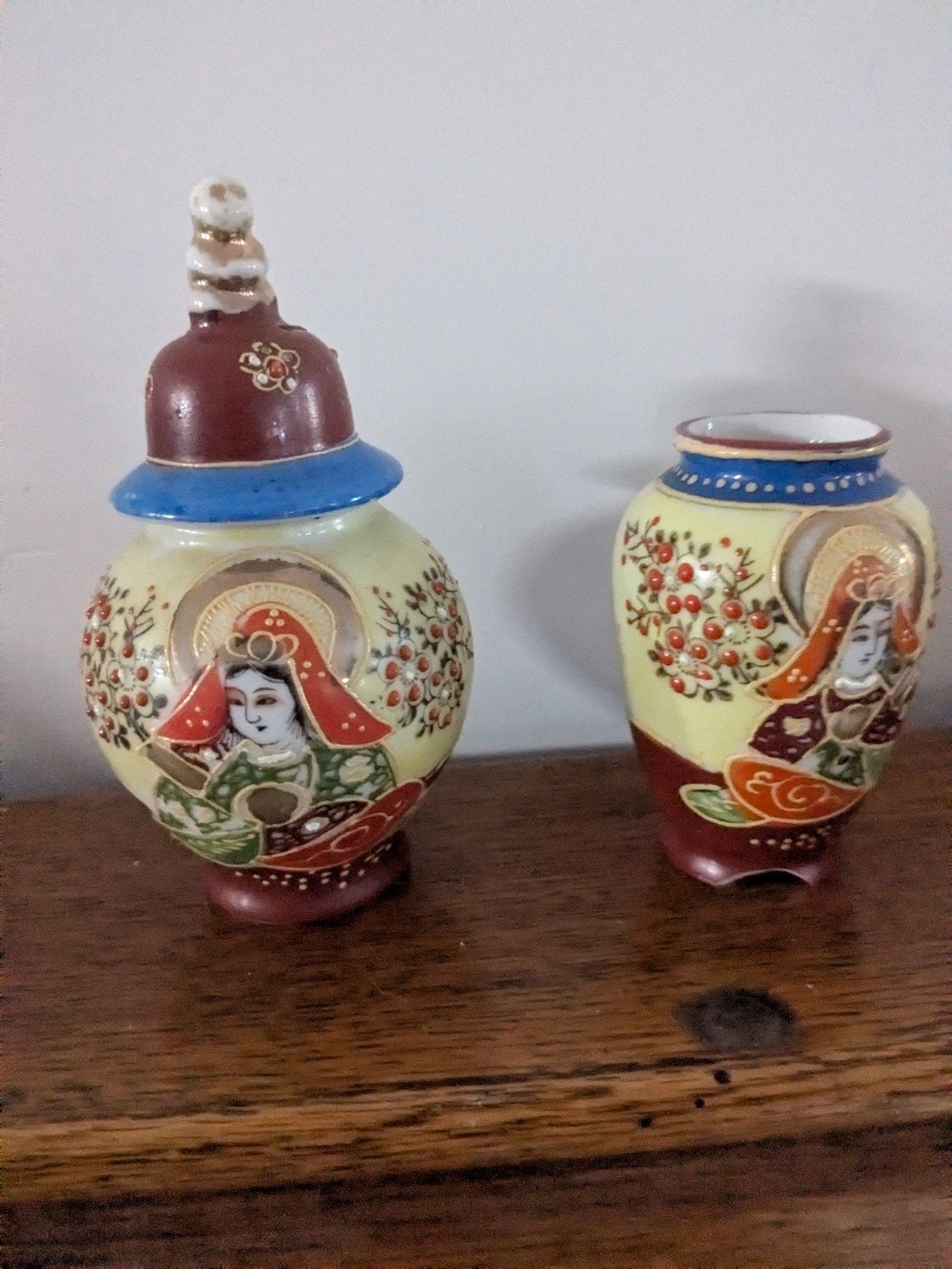Vintage Japanse satsuma deksel vaas en vaasje, Ophalen