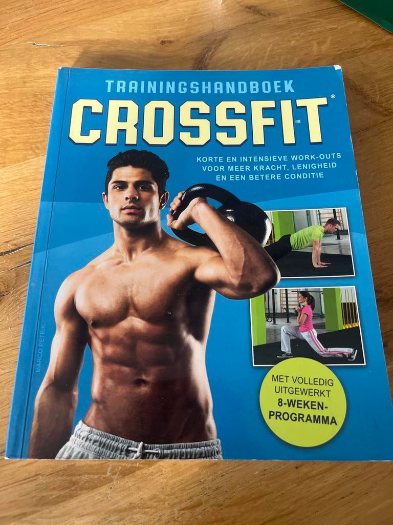 Trainingshandboek CrossFit, Boeken, Ophalen of Verzenden, Gelezen, Overige sporten