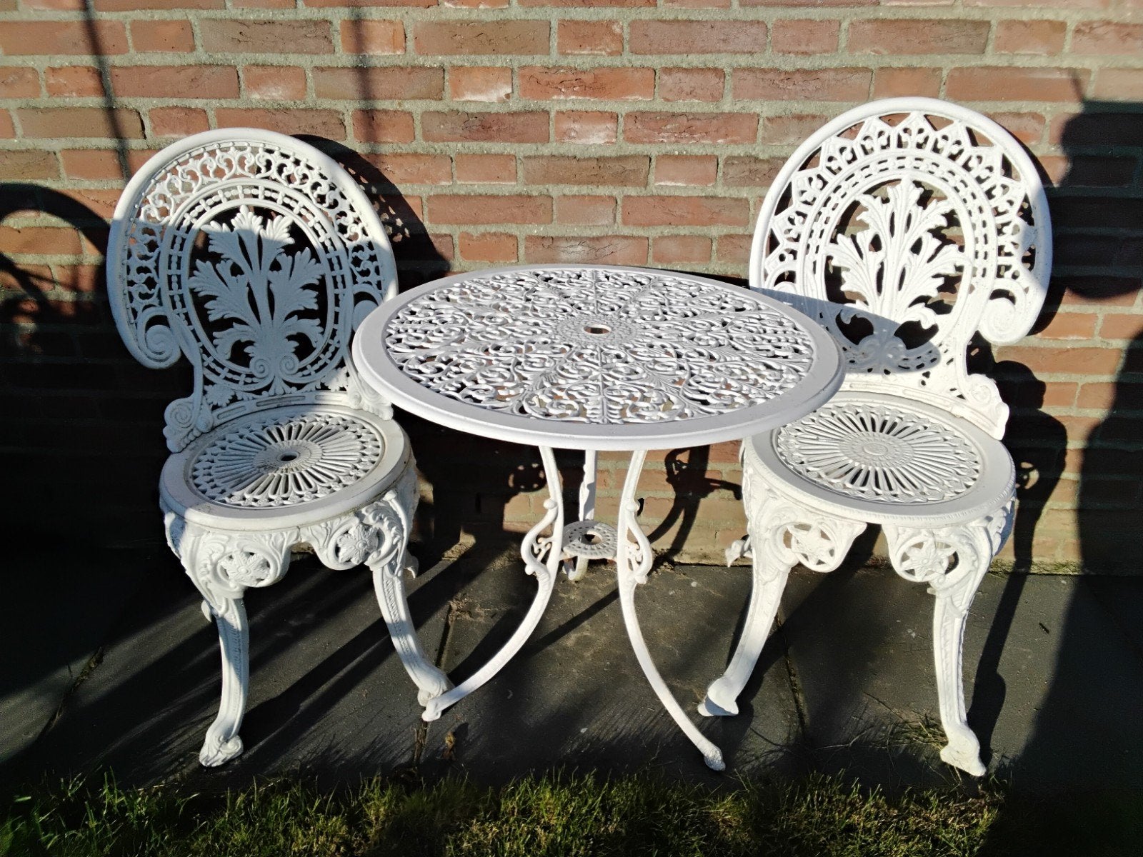 Antieke Metalen tuinset met ronde tafel en 2 stoelen, Overige materialen, Gebruikt, Tuinset, Eettafel