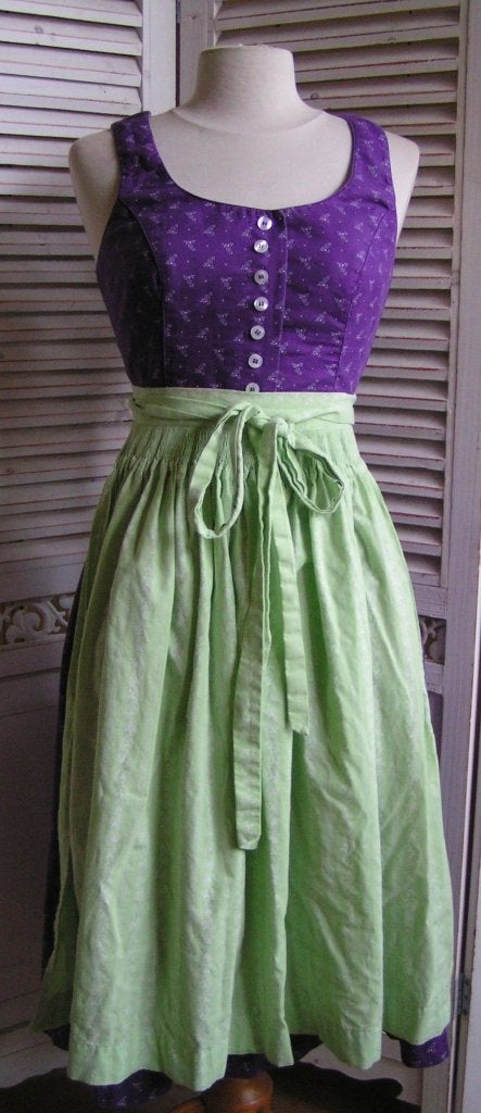 tiroler dirndl jurk en schort maat 38 nr EE 965, Maat 38/40 (M), Carnaval, Verzenden, Zo goed als nieuw
