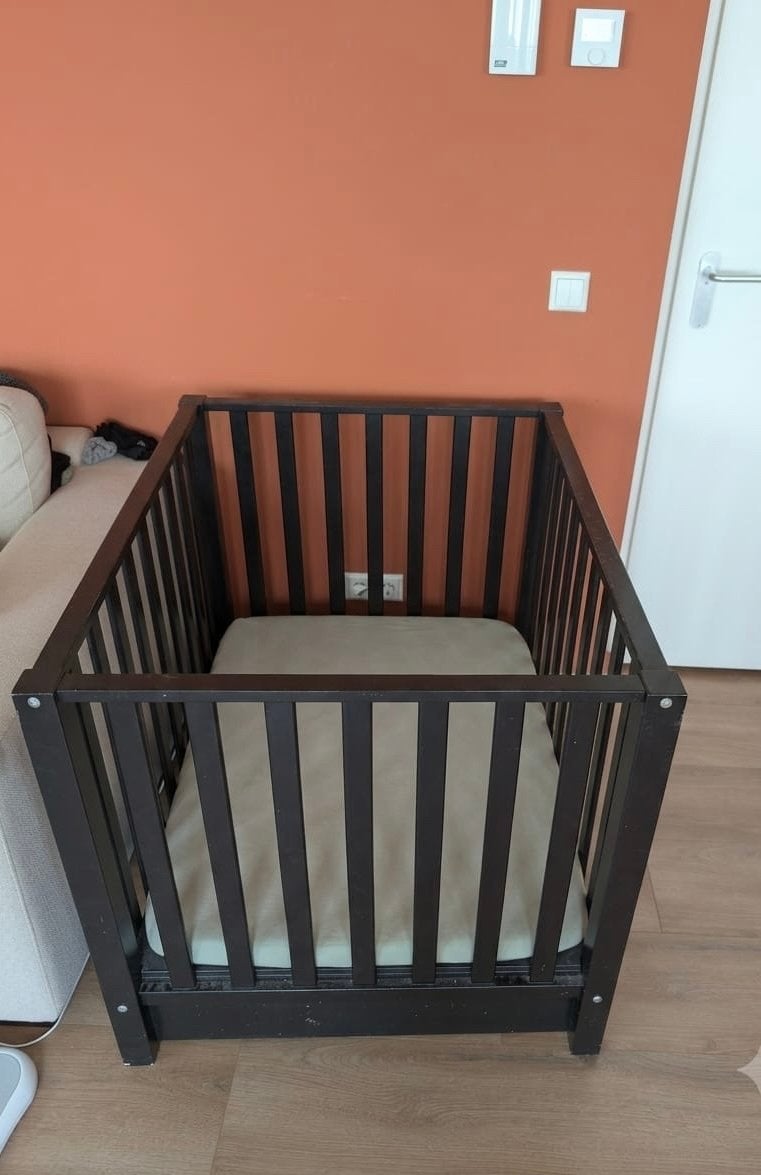 Box baby 80x100 met matras en hoezen, Ophalen, Gebruikt, Rechthoekig