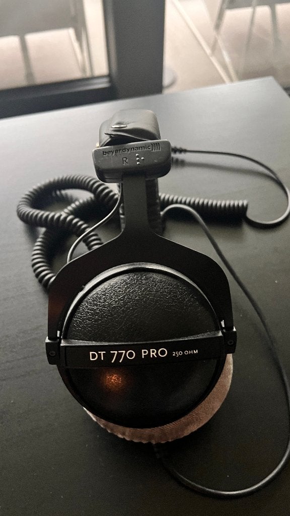 Beyerdynamic DT 770 Pro 250 Ohm studio hoofdtelefoon, Audio, Tv en Foto, Verzenden, Zo goed als nieuw, Studio / DJ, Beyerdynamic