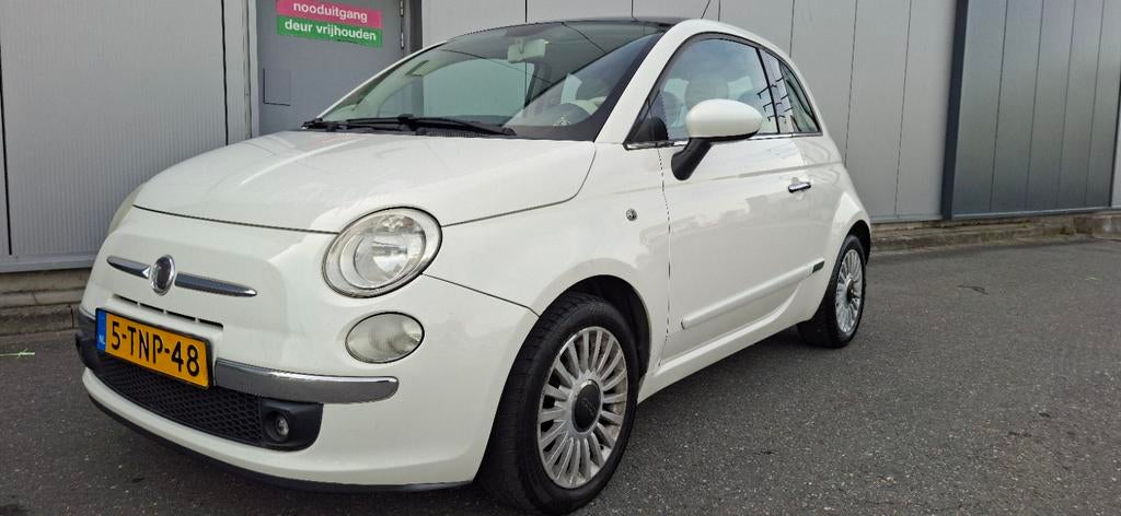 Fiat 500 1.2 C 2009 Wit panoramadak apk april 2027!!!, Auto's, 1242 cc, 4 cilinders, 840 kg, 400 kg