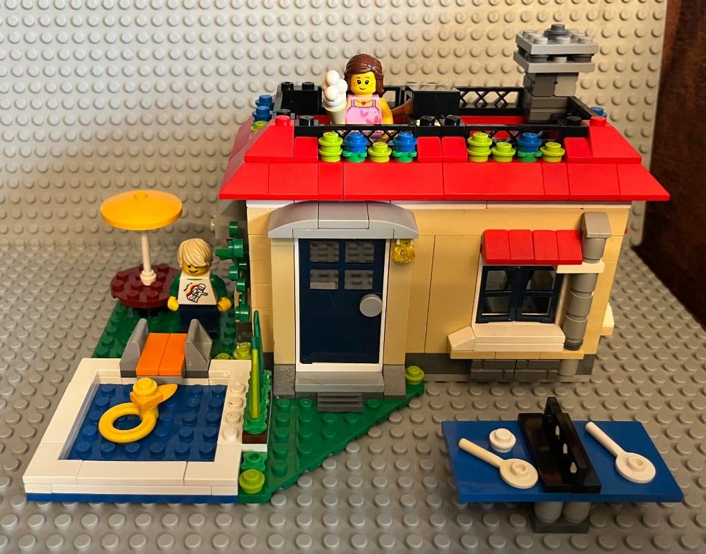 Creator 31067 Modular Poolside Holiday, Compleet, Lego, Ophalen of Verzenden, Zo goed als nieuw