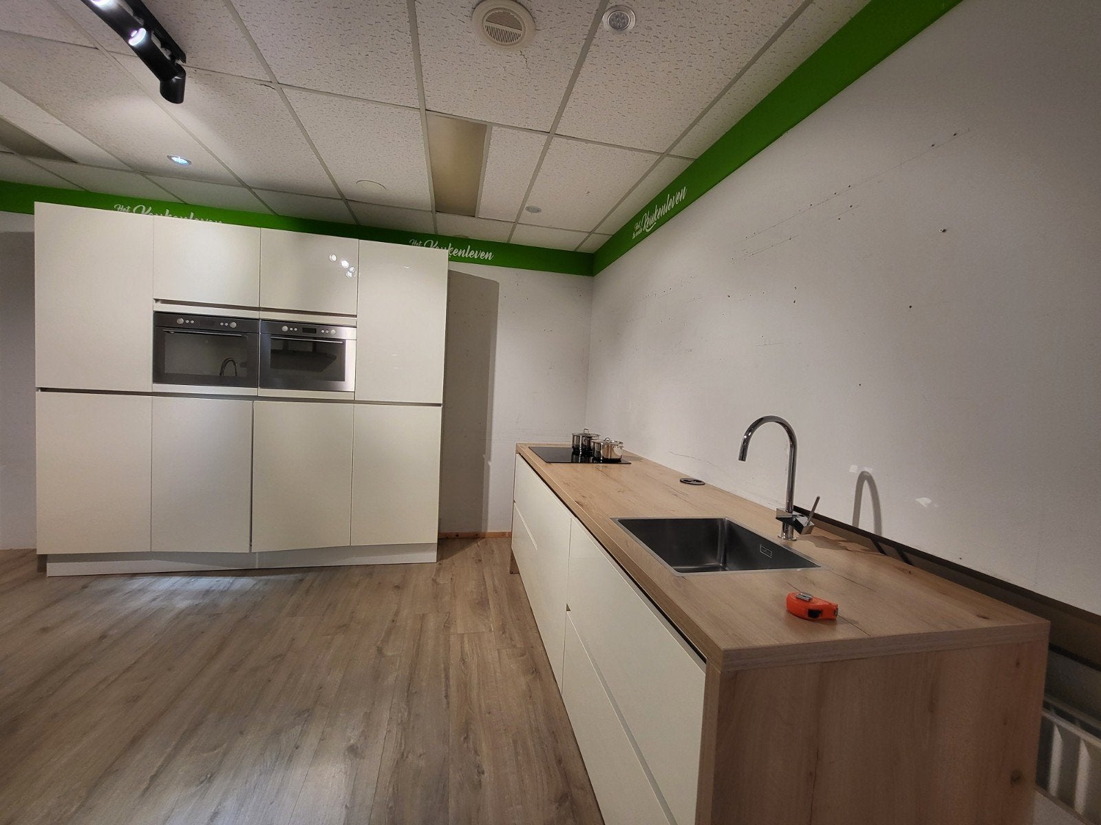 Prachtige keuken met separate kastenwand, Huis en Inrichting, Ophalen, Wit, Enkelwandige keuken, Hout
