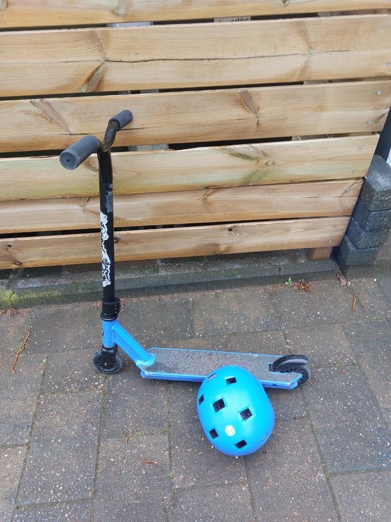 Stuntstep met helm, Ophalen of Verzenden, Gebruikt, Gewone step