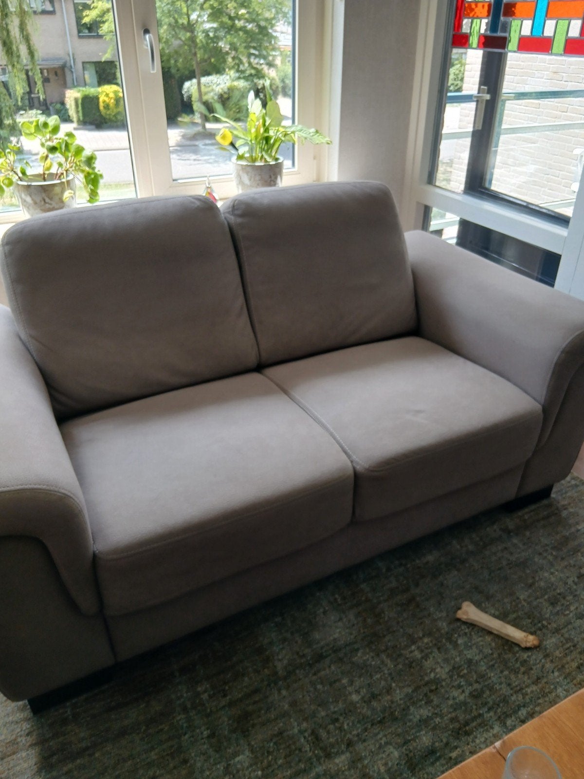 Mooie 2 zitter kleur Taupe model: Boy, Ophalen of Verzenden, Zo goed als nieuw, 75 tot 100 cm, 150 tot 200 cm