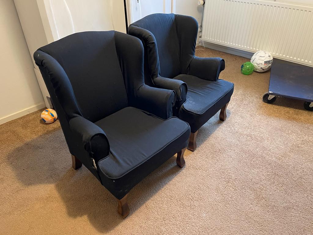 Twee comfortabele zwarte kinderfauteuils, Gebruikt, Twee, Zwart, Ophalen of Verzenden