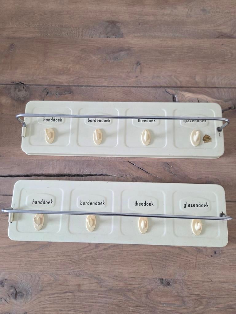 Vintage emaille kapstokken set - handdoek, theedoek, Wandkapstok, Gebruikt, Ophalen of Verzenden, Minder dan 100 cm