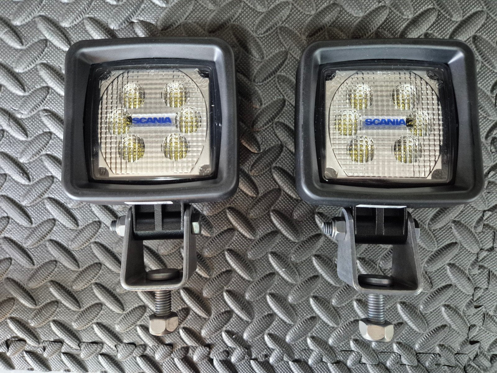 Te koop aangeboden nieuwe scania werklampen, Ophalen of Verzenden, Nieuw, Scania