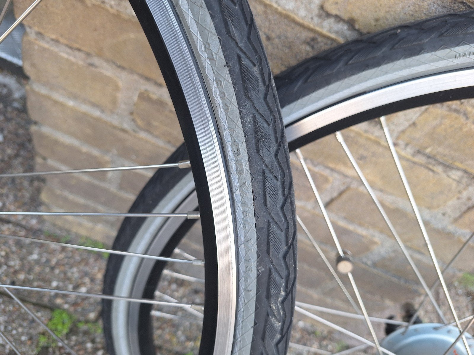 Wielset 28" met CST X-Pedium Ampero banden, Ophalen, Zo goed als nieuw, Elektrische fiets