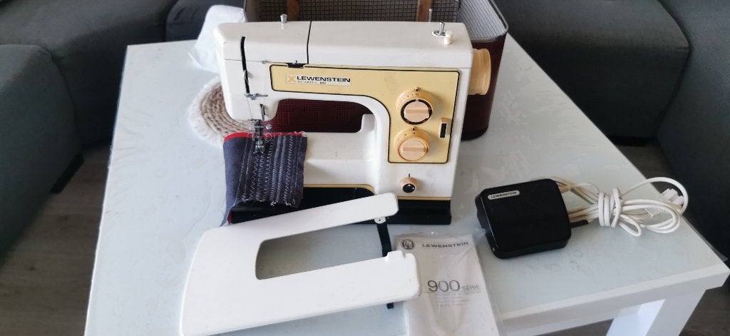Naaimachine LEWENSTEIN Automatic 902, Hobby en Vrije tijd, Ophalen of Verzenden, Zo goed als nieuw, Naaimachine, Overige merken