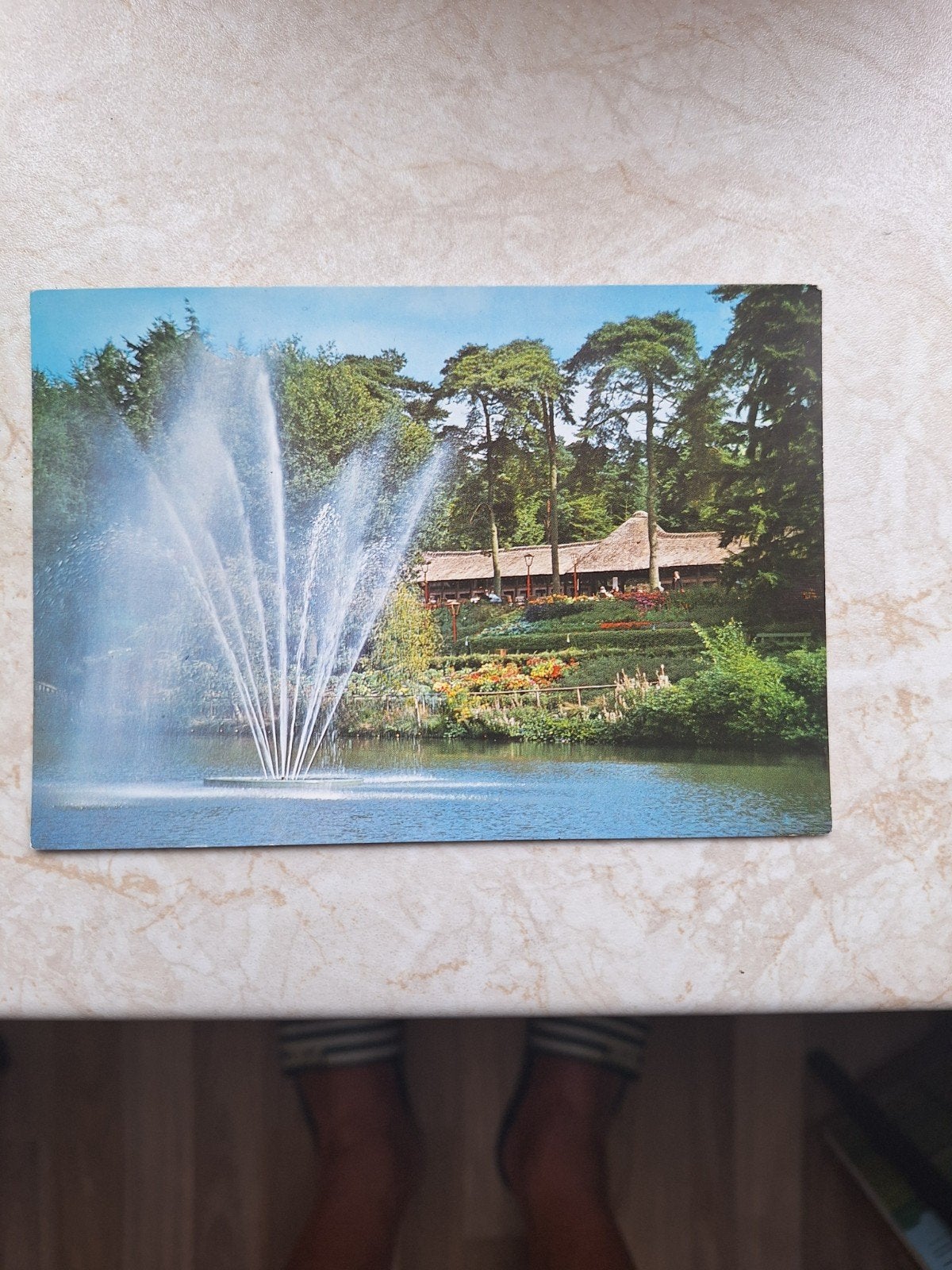 Oude ansichtk Berg en Bos Apeldoorn - Fontein met restaur, Ophalen of Verzenden, 1960 tot 1980, Gelopen, Gelderland