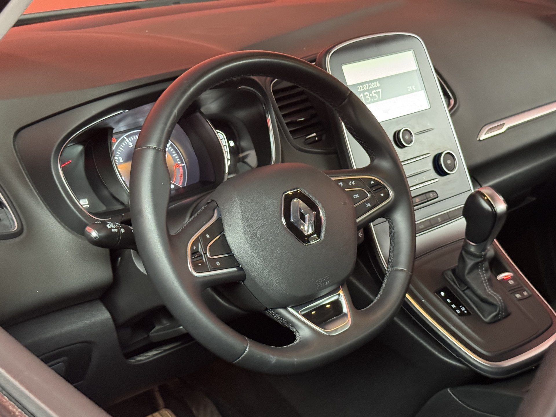 Renault Scénic 1.3 TCe Bose | Camera | Trekhaak | Nieuw bin, Euro 6, 4 cilinders, 1330 cc, Scénic