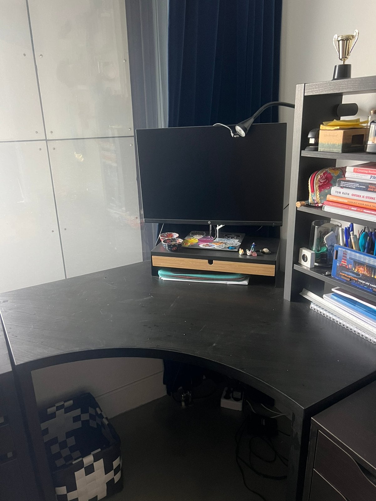 Ikea hoekbureau zwart, Ophalen, Zwart, Gebruikt, Hoekbureau