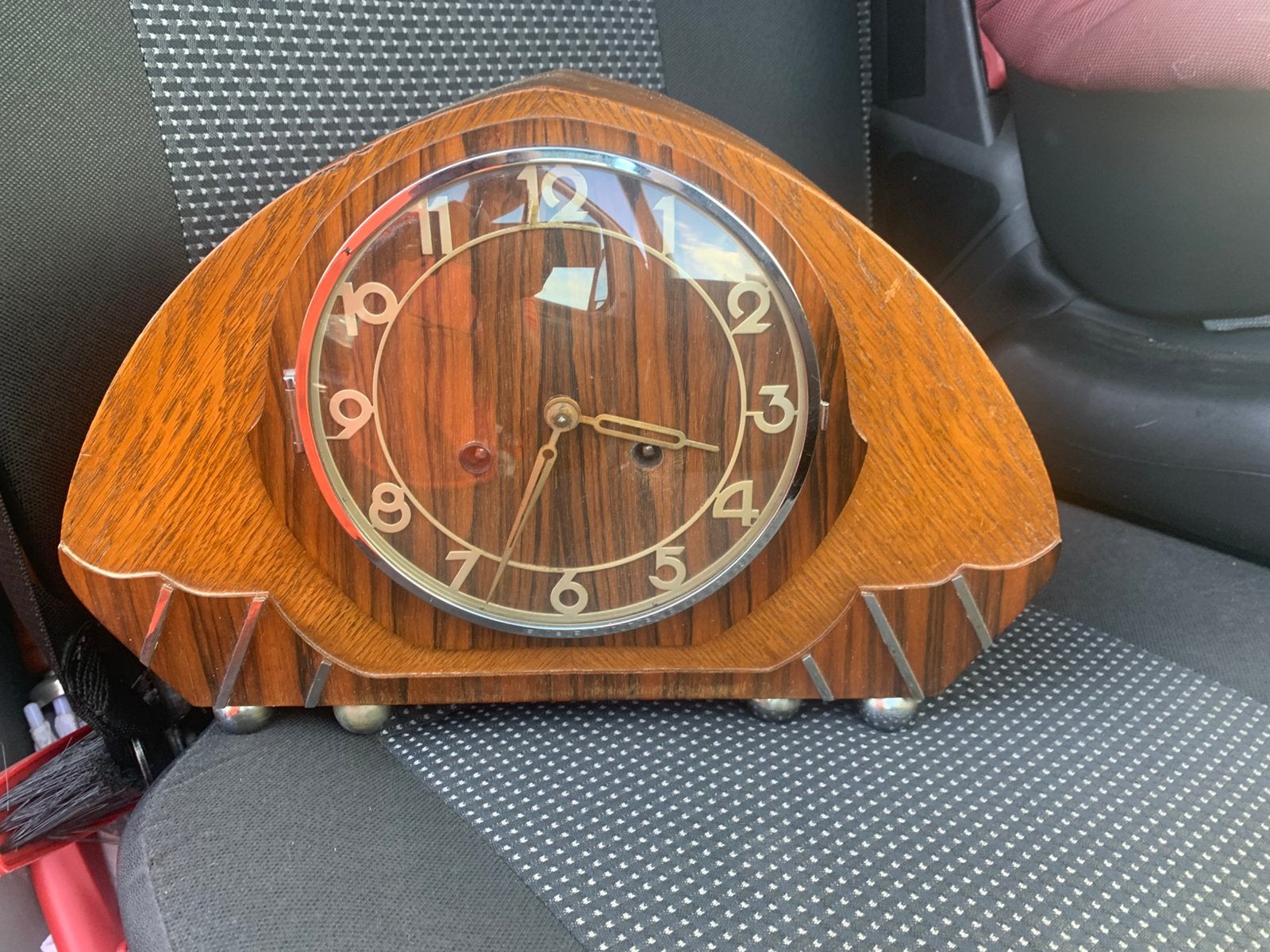Klok Art Deco Amsterdamse school pendule in eikenhouten kast, Antiek en Kunst, Ophalen of Verzenden