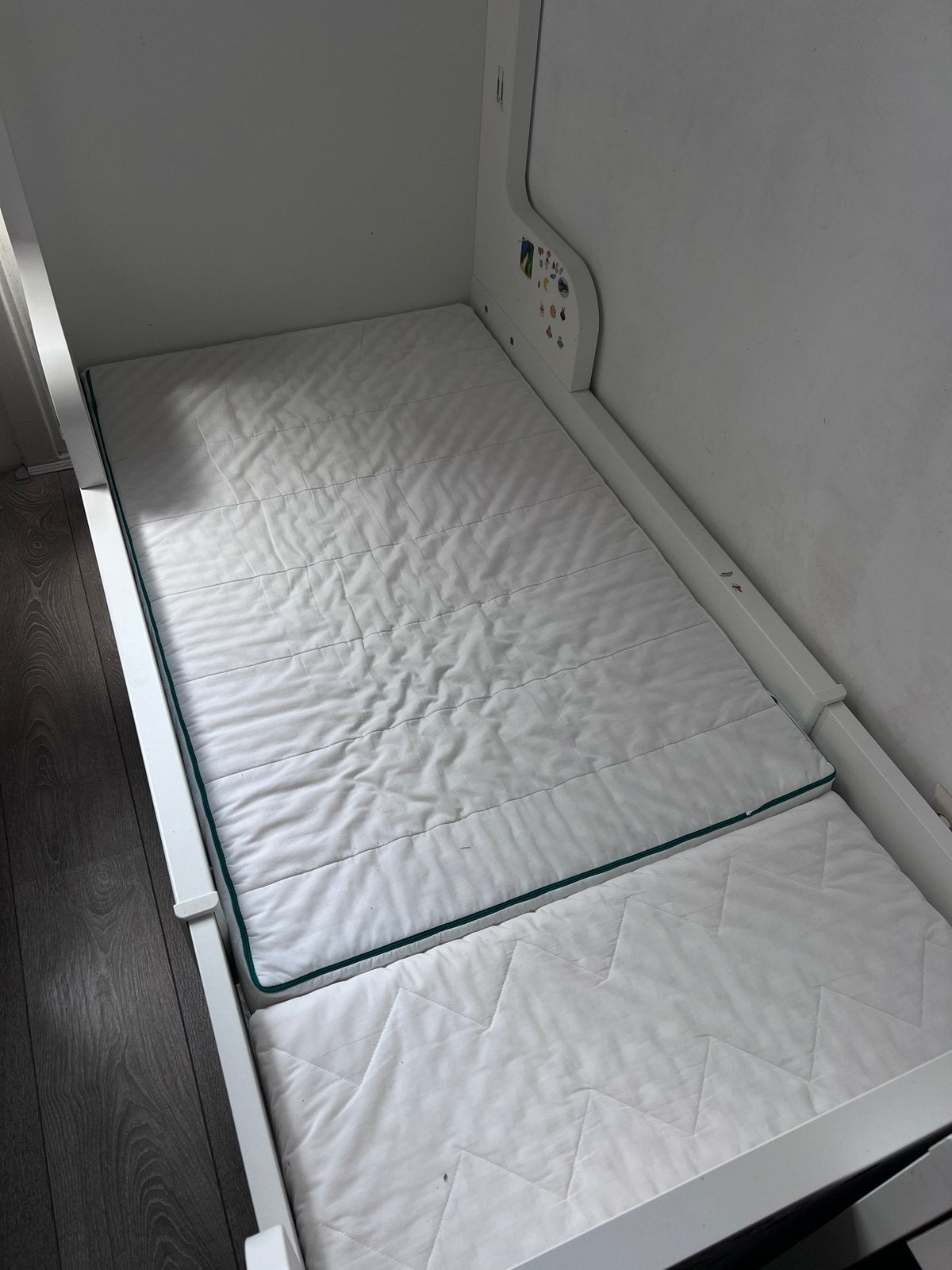 Ikea Busunge extendable bed 80x130/200, Kinderen en Baby's, Kinderkamer | Bedden, Ophalen, Zo goed als nieuw, 180 cm of meer, 85 tot 100 cm