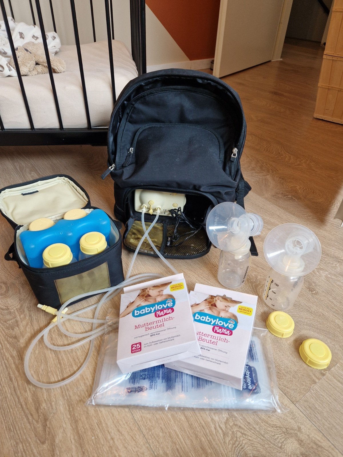 Medela Pump In Style Advanced borstkolf met accessoires, Ophalen, Gebruikt