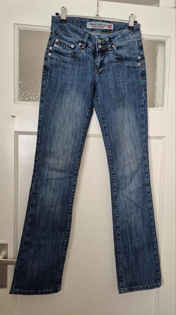 Diesel jeans uitlopende pijp maat 26, Blauw, Ophalen of Verzenden, Zo goed als nieuw, Diesel