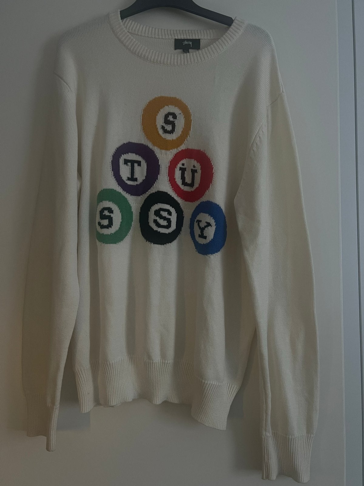 Stussy 8 Ball Sweater - Maat L, Ophalen of Verzenden, Zo goed als nieuw, Maat 52/54 (L), Wit